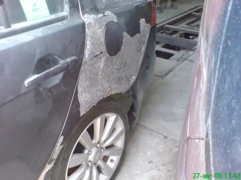 Mitsubishi — repair photo 24 at AUTO-M