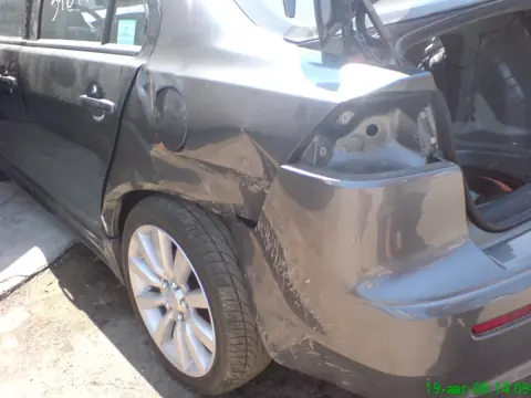 Mitsubishi — repair photo 15 at AUTO-M